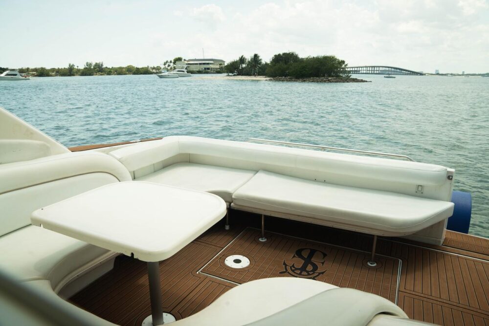 50’ SeaRay Private Yacht Charter — Free Hour & Free Jet Ski Weekday Promos! - Imagen 7