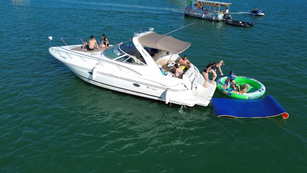 Great 37' cruiser for a fun day on the water!! - Imagen 23