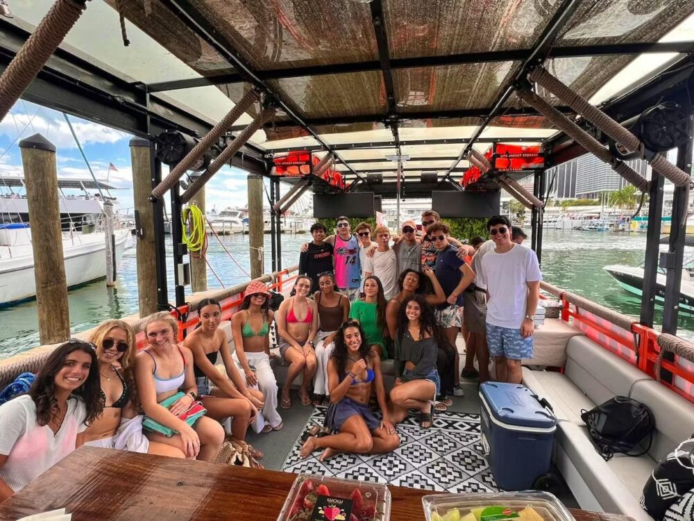 Weekday Party Pontoon!! Prices Per Person! Max 40 Guests!! - Image 8