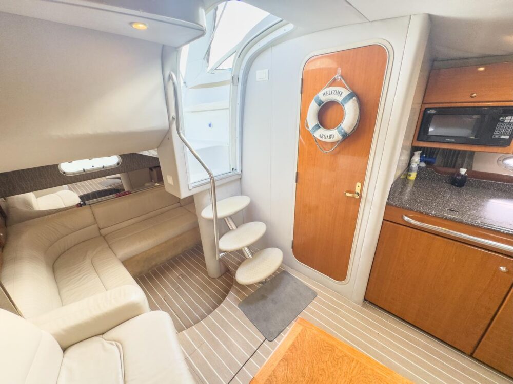 Enjoy your day with with our Formula 40ft Yacht - Up to 13 people in Miami! - Imagen 18
