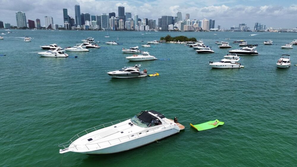 55’ MUNDOMO -Up to $100 OFF or 1 FREE JETSKI* - Image 18