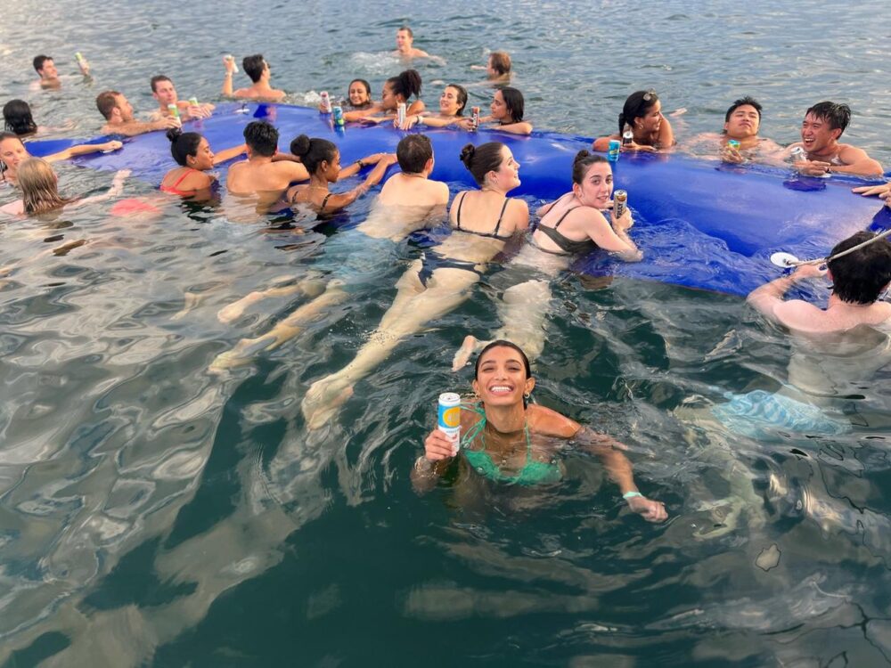 Celebrate with Yacht Party & Sightseeing in Miami Beach — up to 34 Guests! - Imagen 25