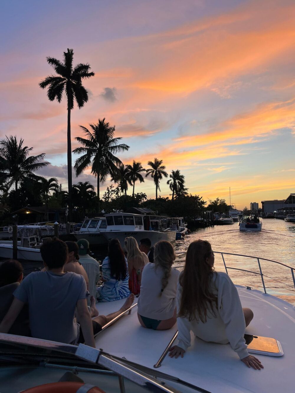🌊Cruise & Save – 1 Free Hour or FREE Jetski from Monday to Thursday!🏄‍♀ - Imagen 13