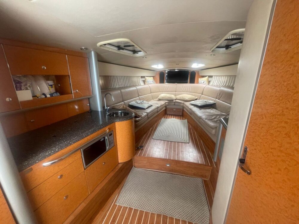Enjoy Miami in 42ft Formula for Charter! Sightseeing and More! - Imagen 14