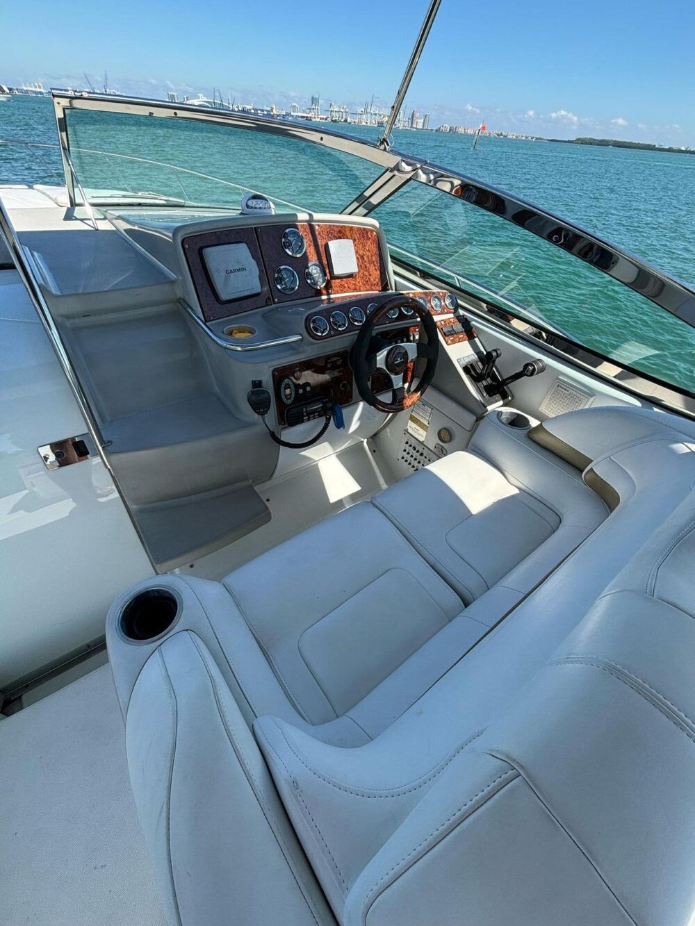 Enjoy your day with with our Formula 40ft Yacht - Up to 13 people in Miami! - Imagen 8