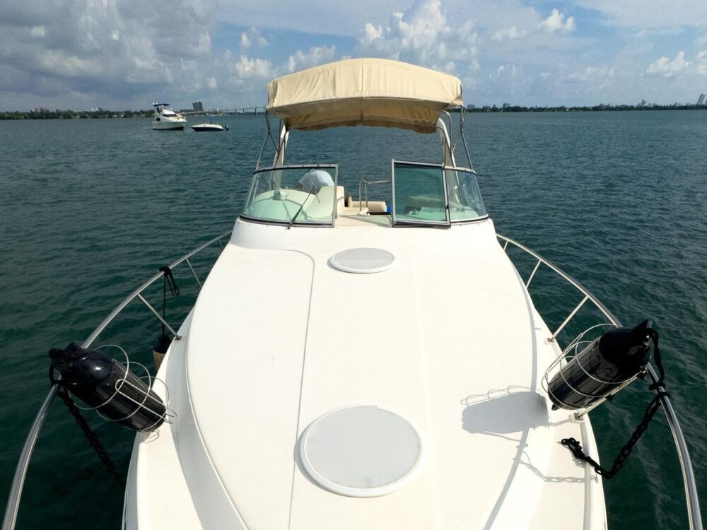Enjoy 37ft Cruiser Yacht in Miami with discounted price! - Imagen 12