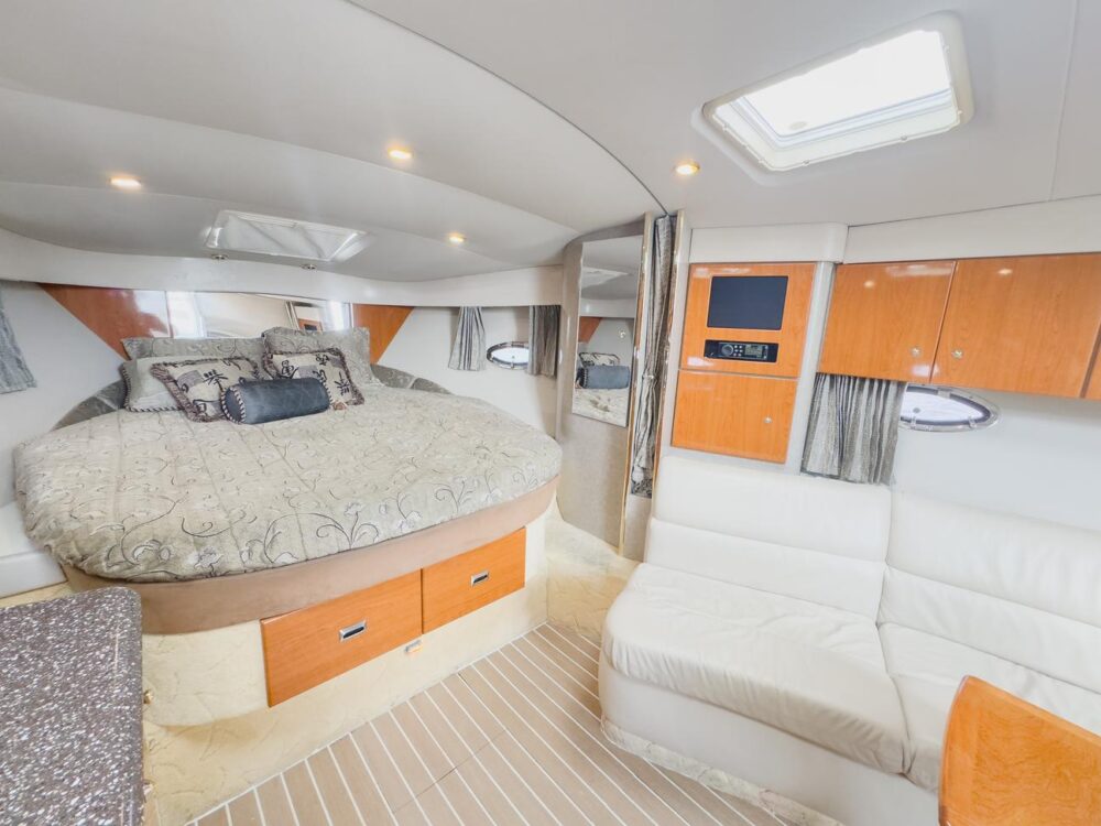 Enjoy your day with with our Formula 40ft Yacht - Up to 13 people in Miami! - Imagen 6