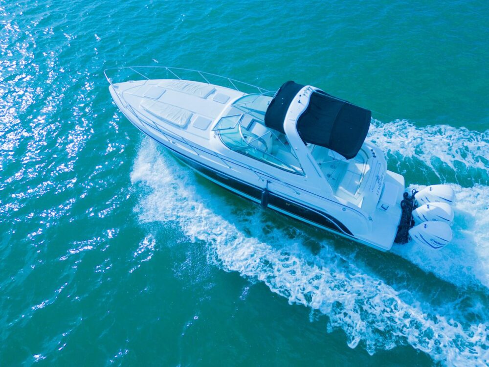 Enjoy your day with with our Formula 40ft Yacht - Up to 13 people in Miami! - Imagen 4