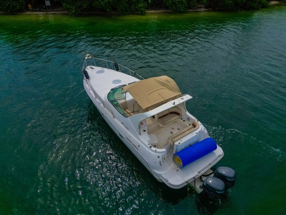 Enjoy 37ft Cruiser Yacht in Miami with discounted price! - Imagen 8