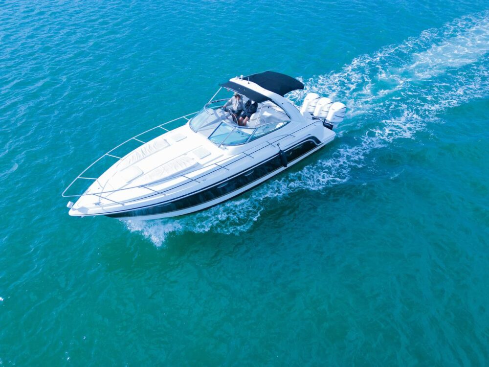 Enjoy your day with with our Formula 40ft Yacht - Up to 13 people in Miami! - Imagen 2