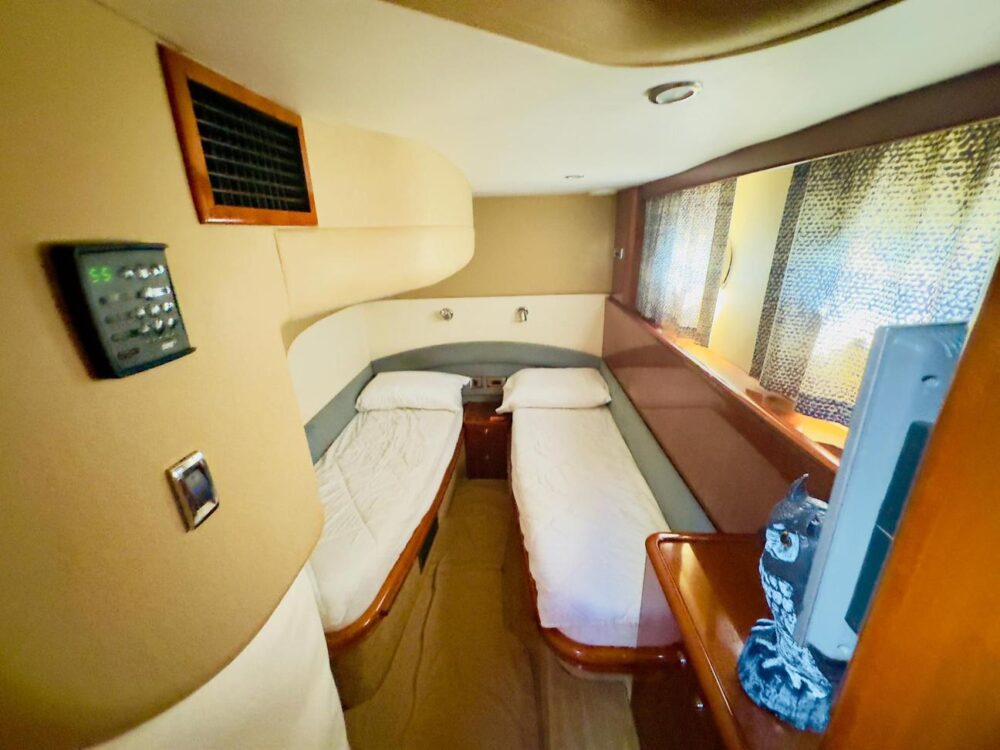 Enjoy Miami Onboard the Viking Flybridge 65ft Yacht! - Image 7
