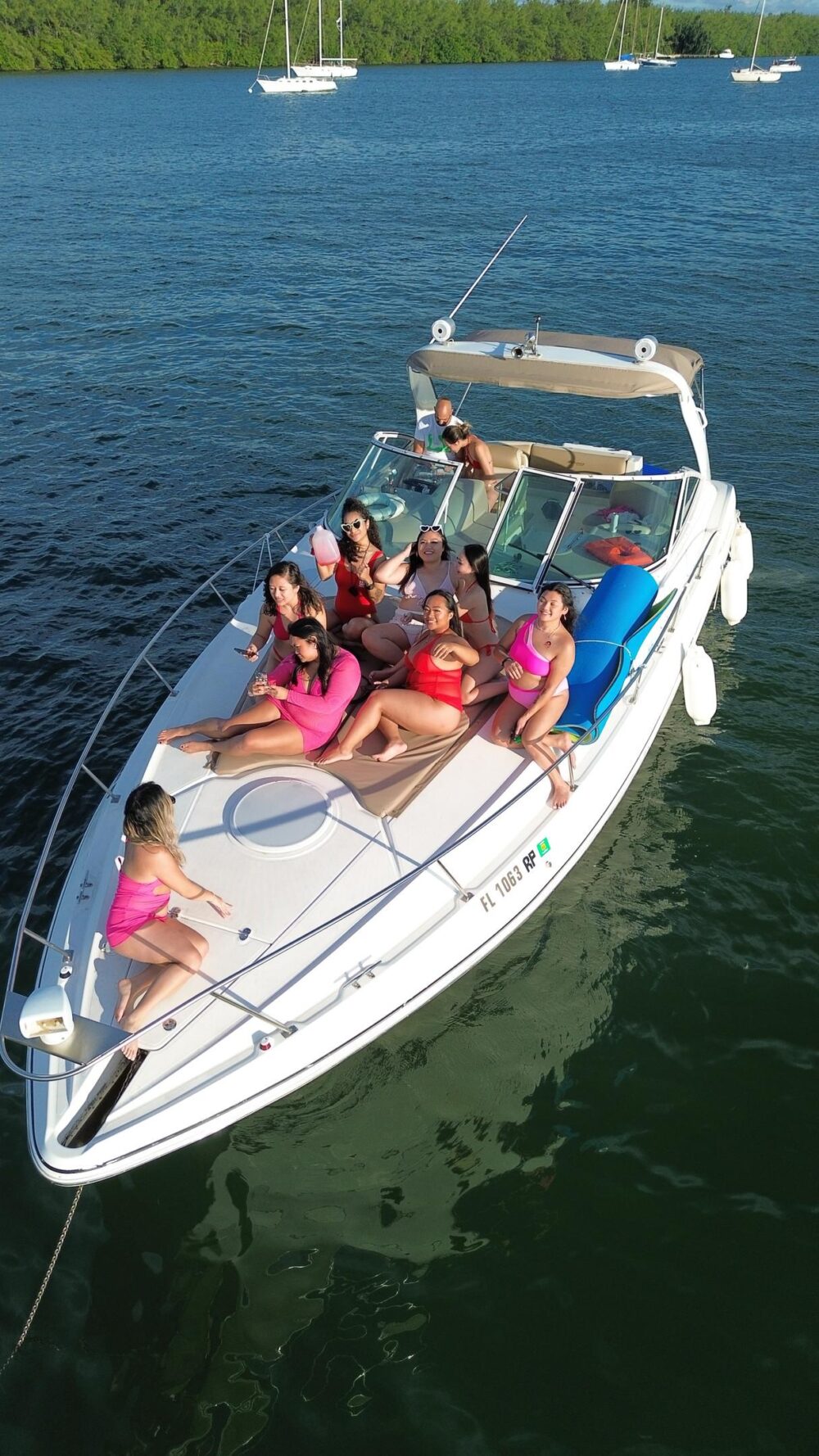 Great 37' cruiser for a fun day on the water!! - Imagen 21