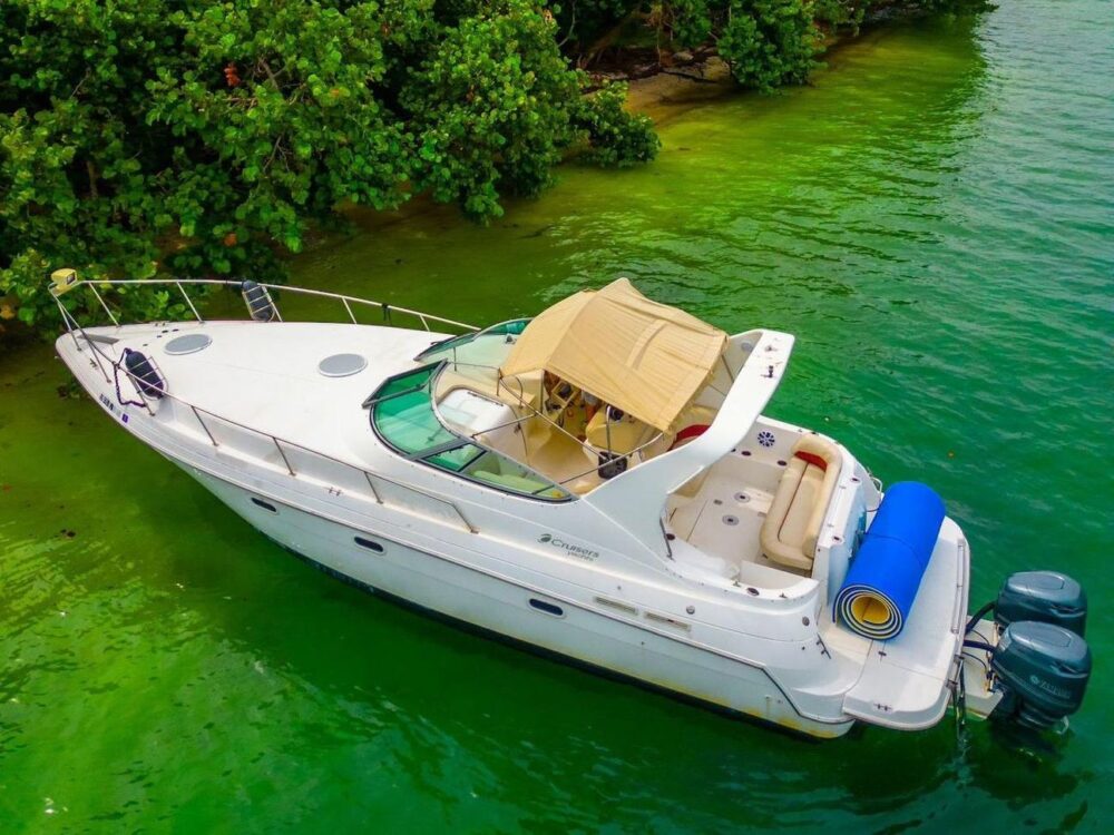 Enjoy 37ft Cruiser Yacht in Miami with discounted price! - Imagen 40