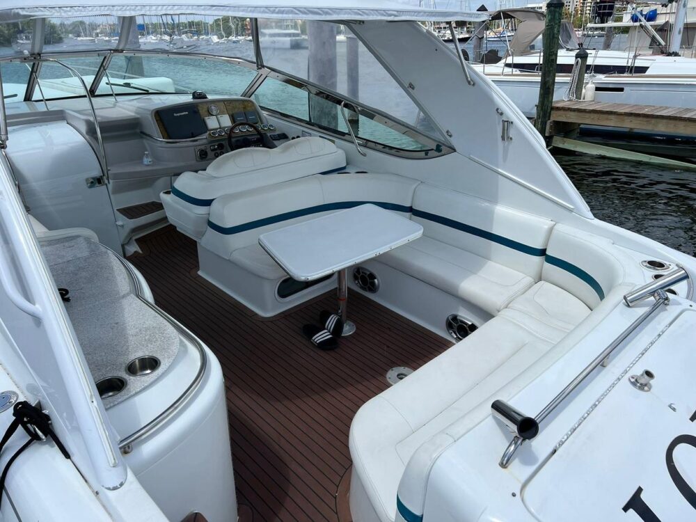 Enjoy Miami in 42ft Formula for Charter! Sightseeing and More! - Imagen 13
