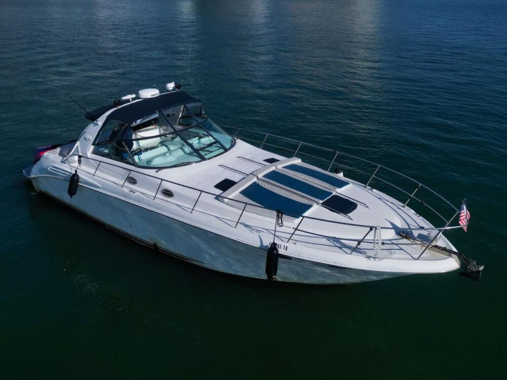 Enjoy Miami In Sundancer 44ft Motor Yacht!!! - Imagen 19