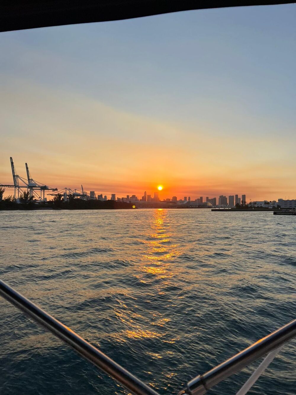 Enjoy Miami In 50FT SUNSEEKER MANHATTAN! - Imagen 3