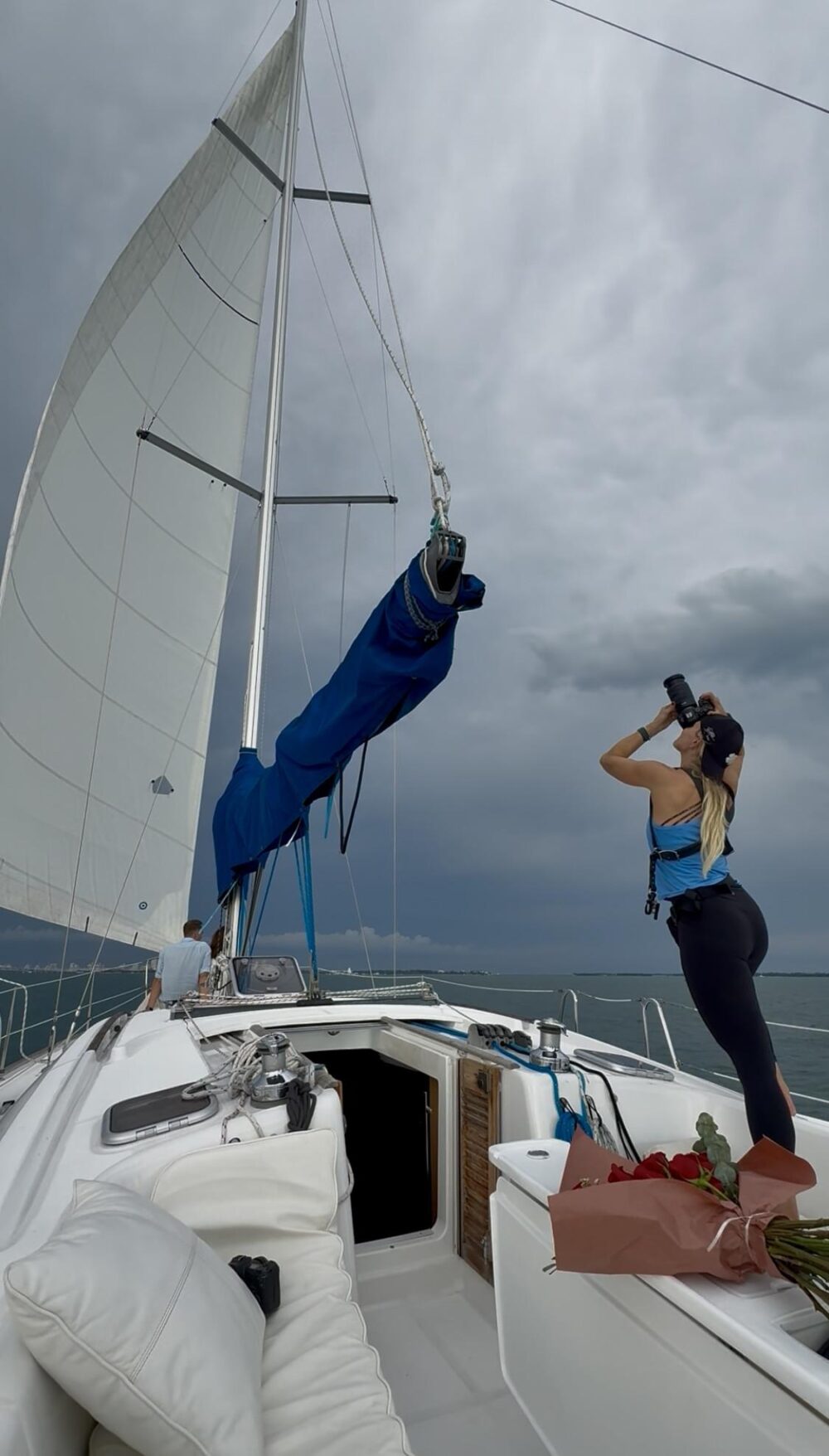 Sail Miami! Beautiful Beneteau 43 Cruising Monohull - Imagen 2