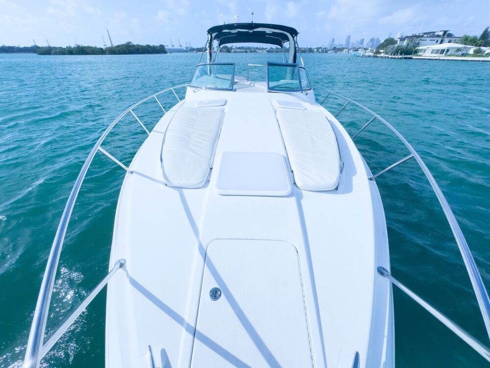 Enjoy your day with with our Formula 40ft Yacht - Up to 13 people in Miami! - Imagen 32