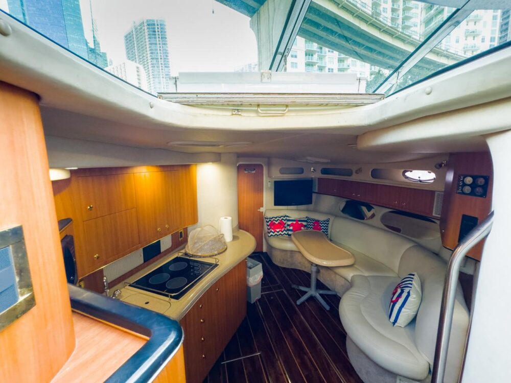 Enjoy Miami In Sundancer 44ft Motor Yacht!!! - Imagen 17