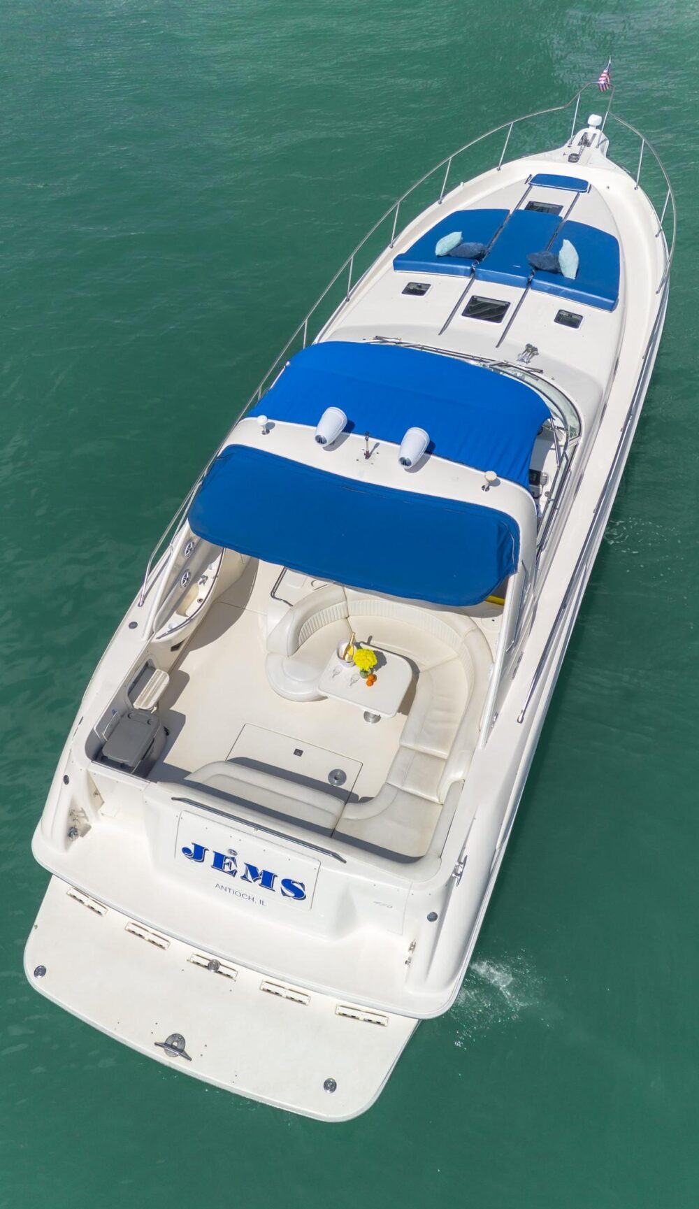 Sea Ray 50' Private Yacht Charter in Miami - Get 1 Hour Free Monday-Thursday - Imagen 14