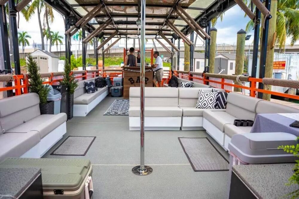 Weekday Party Pontoon!! Prices Per Person! Max 40 Guests!! - Image 3