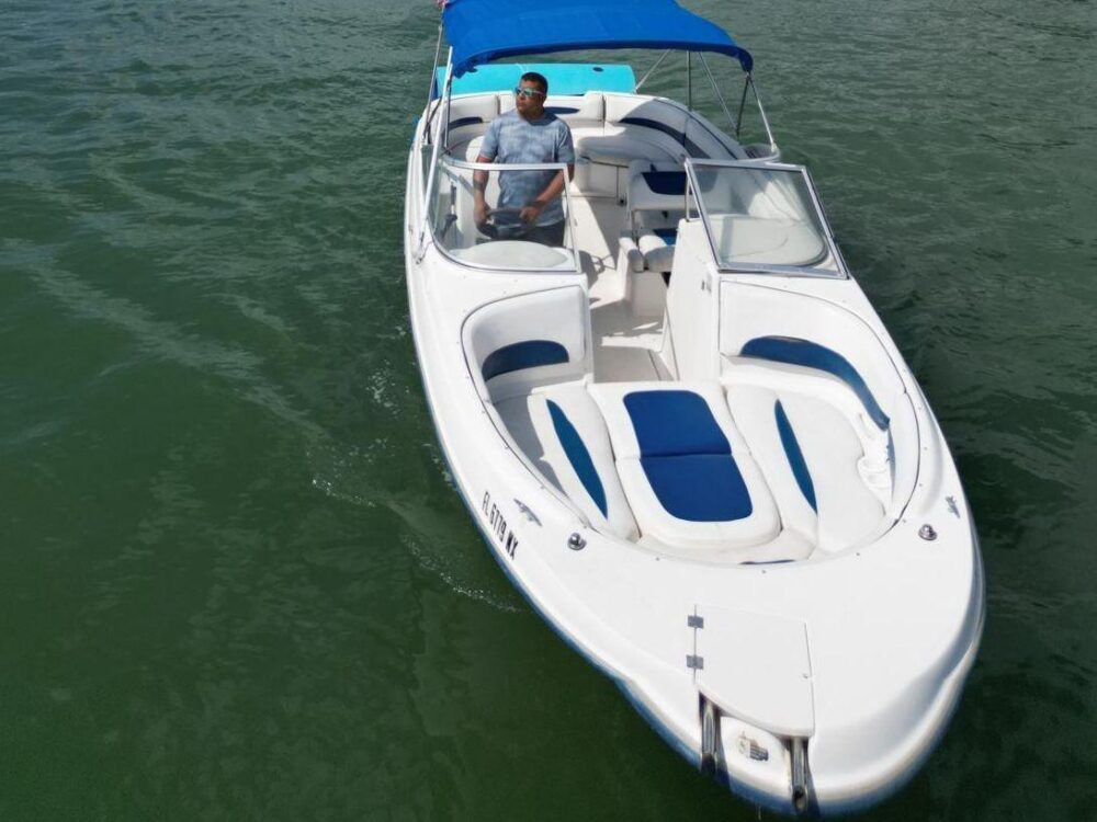 26ft Bayliner Deck Boat | 10 People Boat | BEST IN MIAMI! - Imagen 5