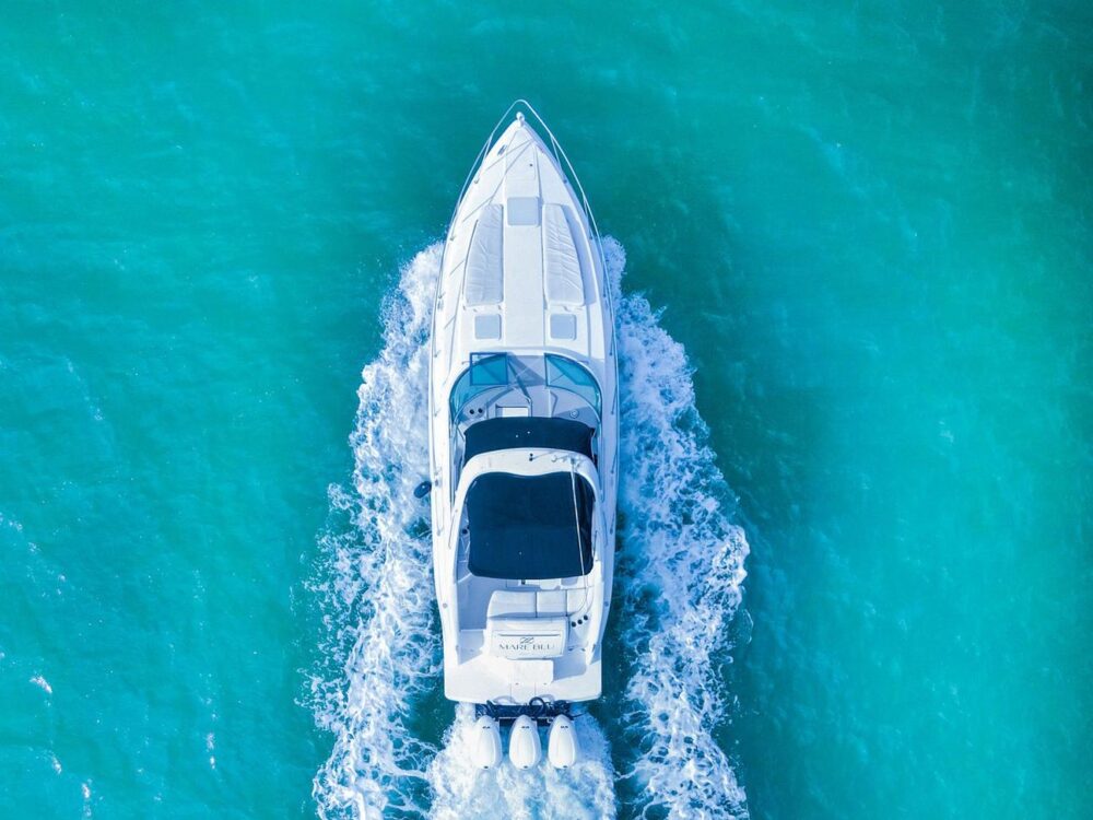 Enjoy your day with with our Formula 40ft Yacht - Up to 13 people in Miami! - Imagen 30