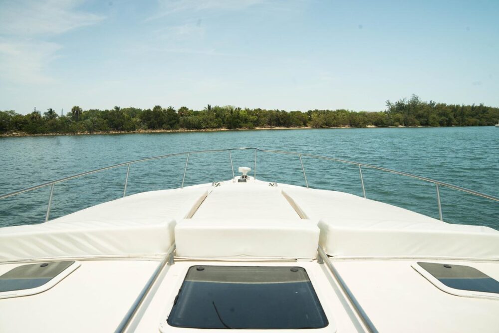 50’ SeaRay Private Yacht Charter — Free Hour & Free Jet Ski Weekday Promos! - Imagen 15