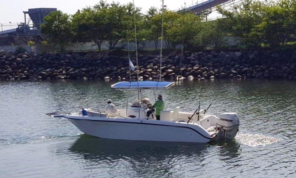 25' Wellcraft Center Console Rental In Puerto Quetzal, Guatemala - Imagen 2